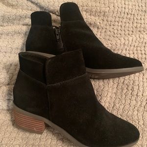 Crown Vintage Booties